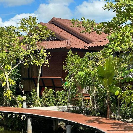 The Beatles Lagoon Chalong Bagian luar foto