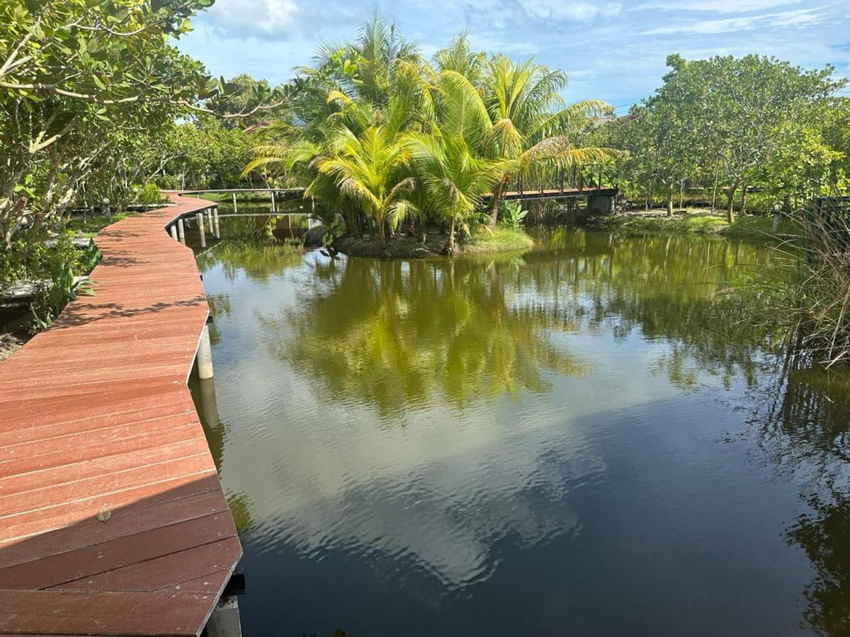 The Beatles Lagoon Chalong Bagian luar foto